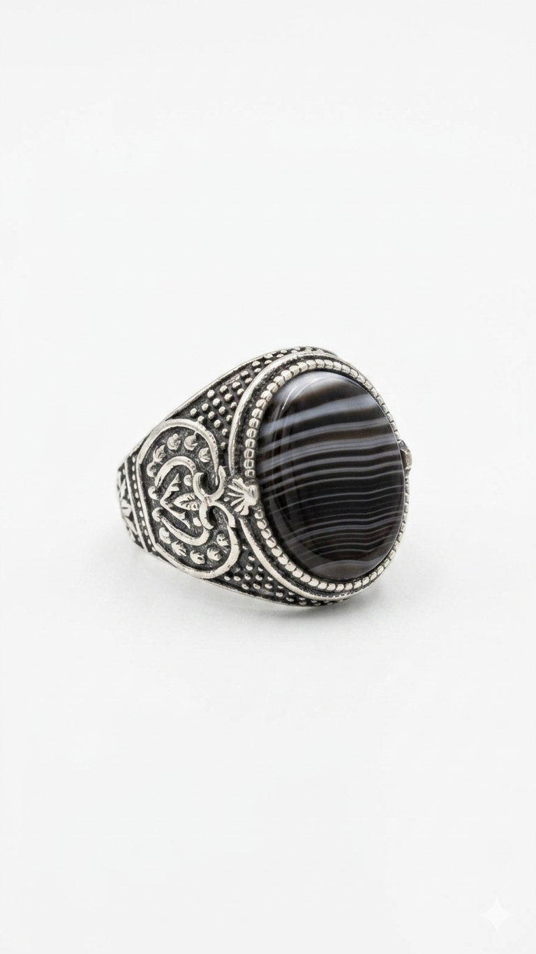 Vintage-Style Banded Agate Signet Ring