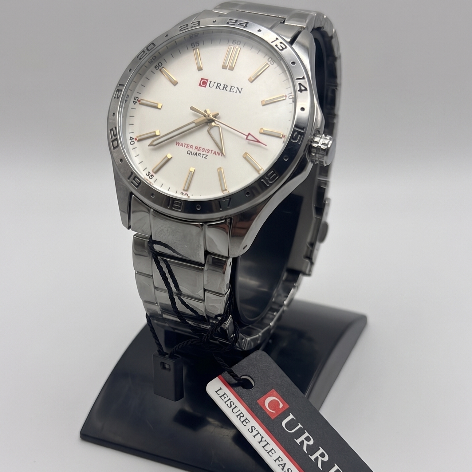 Curren Leisure Style Men's Stainless Steel Watch – Silver & Off-White Dial