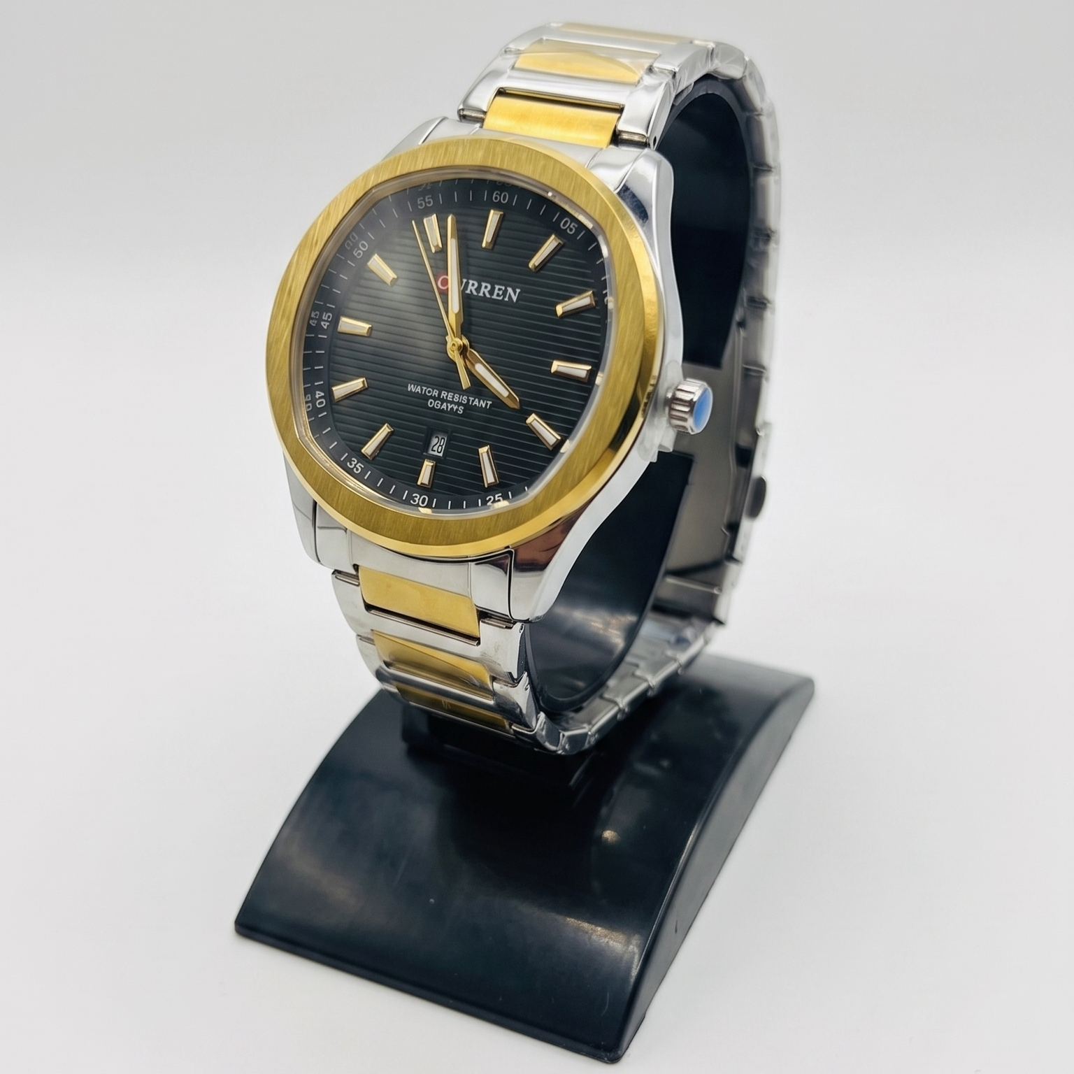 Curren Luxury Two-Tone Quartz Watch – Classic Black Dial